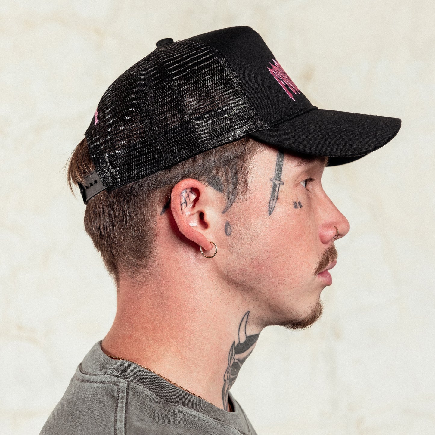 FREND FM TRUCKER CAP BLACK